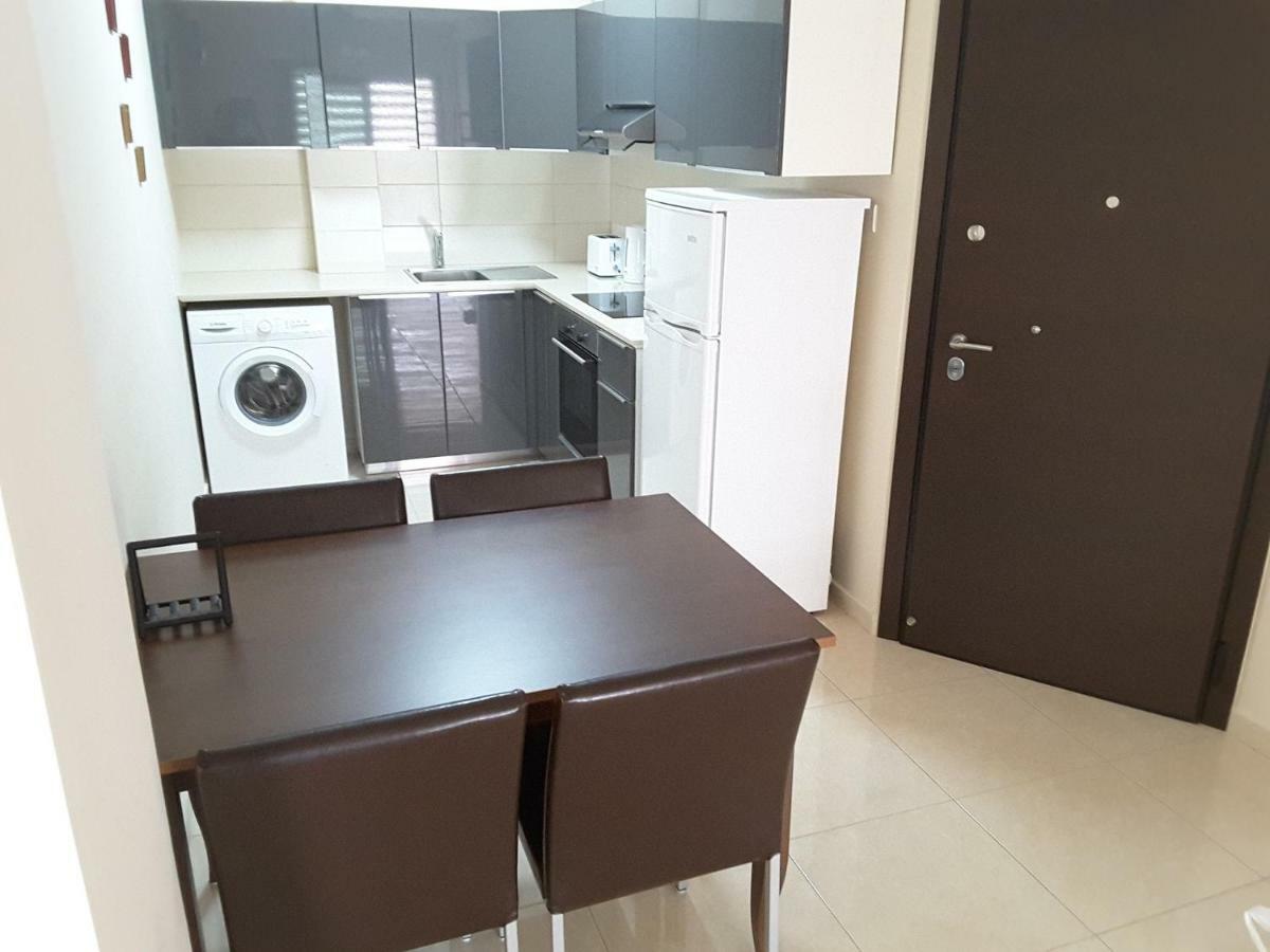 Lighthouse By The Sea Lovely 2Bdr Apartment Paphos Luaran gambar