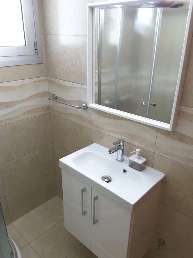 Lighthouse By The Sea Lovely 2Bdr Apartment Paphos Luaran gambar