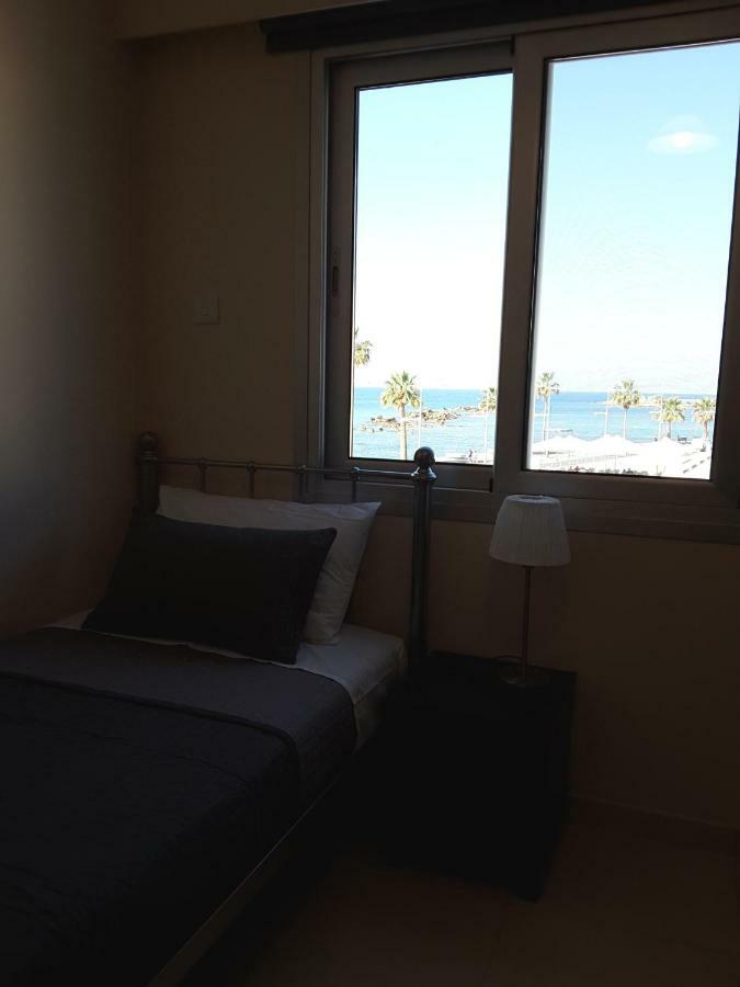 Lighthouse By The Sea Lovely 2Bdr Apartment Paphos Luaran gambar