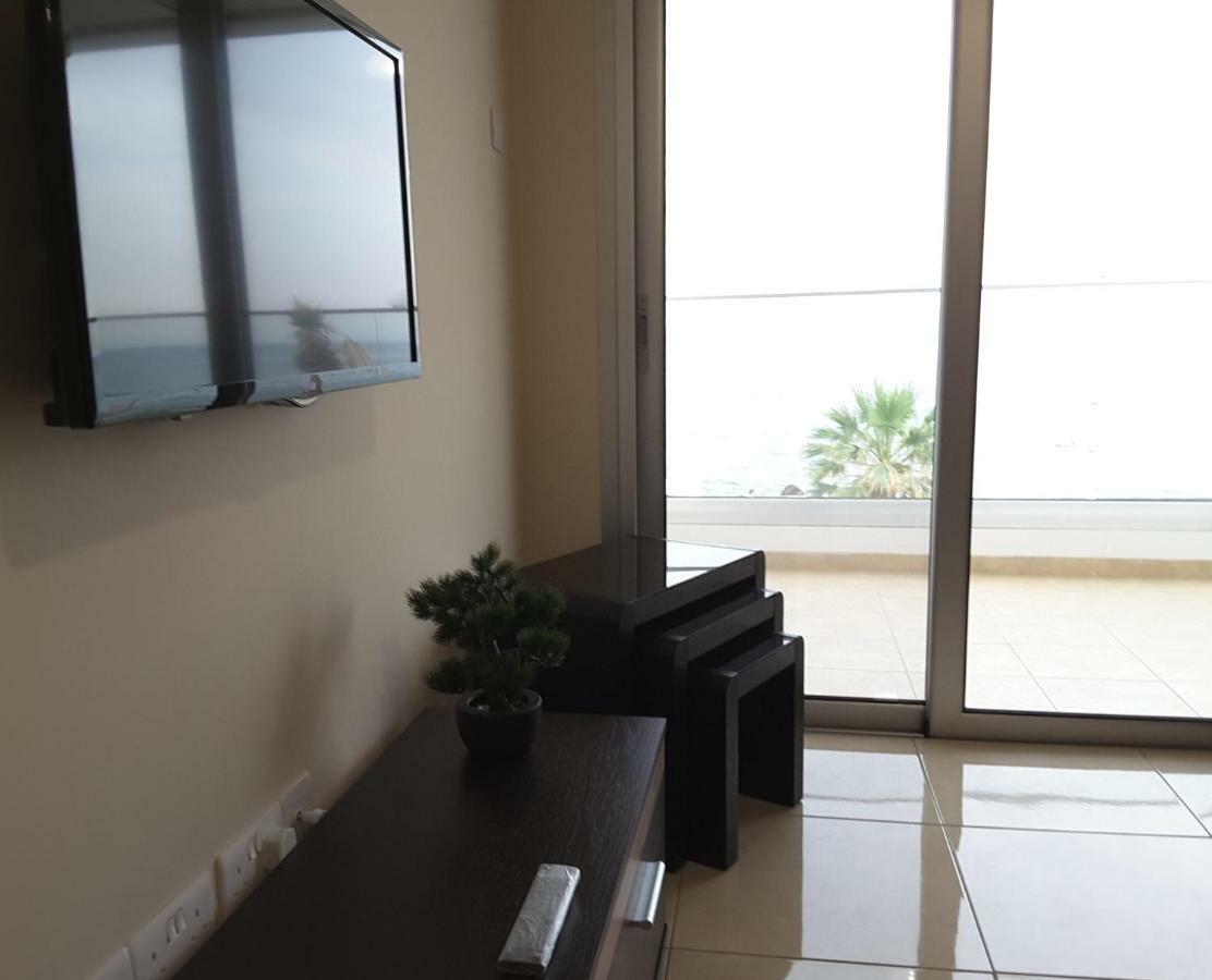 Lighthouse By The Sea Lovely 2Bdr Apartment Paphos Luaran gambar