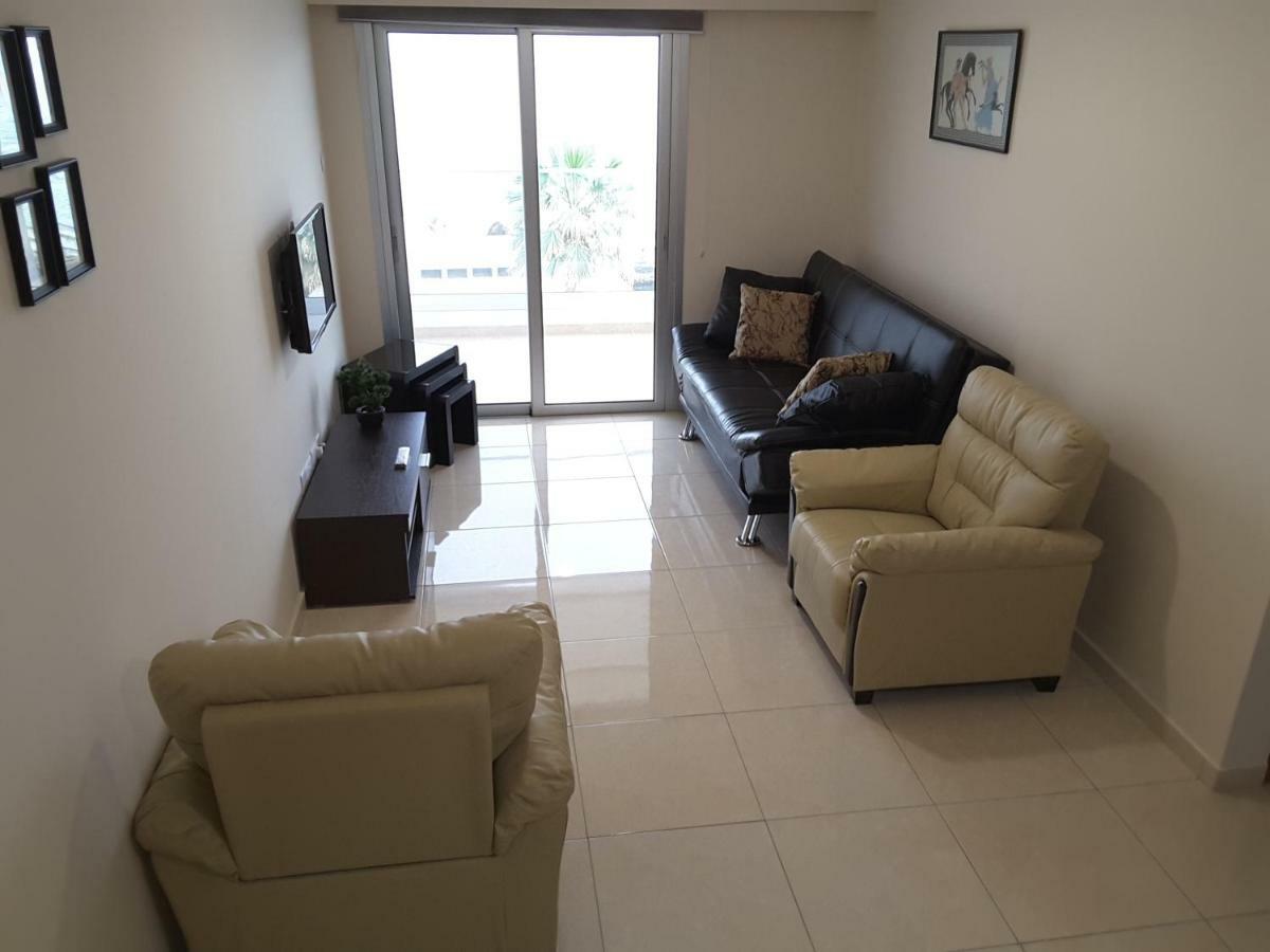 Lighthouse By The Sea Lovely 2Bdr Apartment Paphos Luaran gambar
