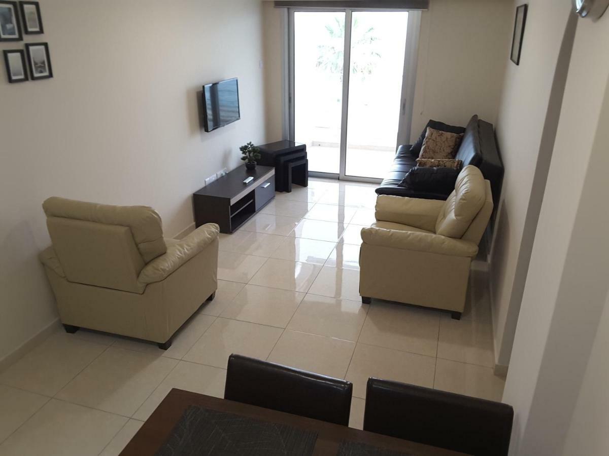 Lighthouse By The Sea Lovely 2Bdr Apartment Paphos Luaran gambar