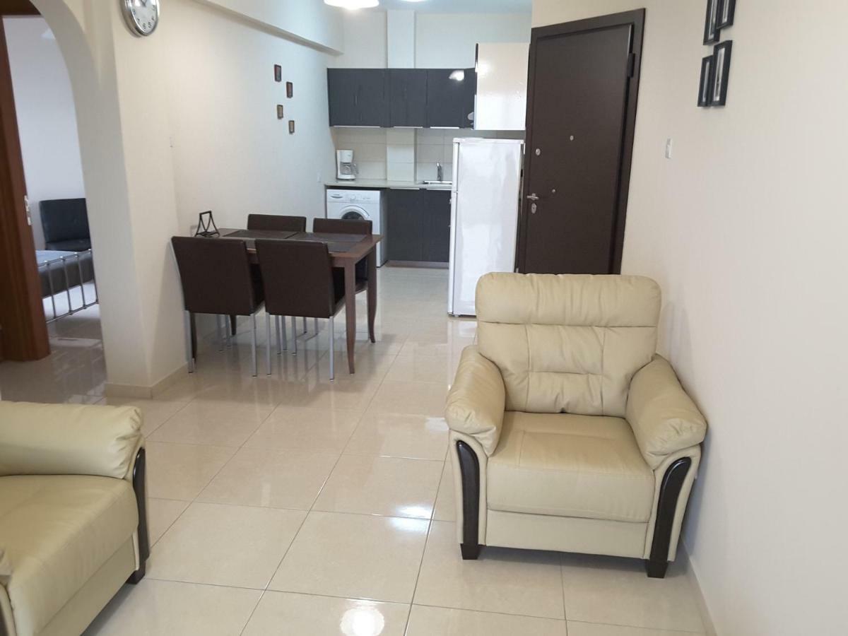 Lighthouse By The Sea Lovely 2Bdr Apartment Paphos Luaran gambar